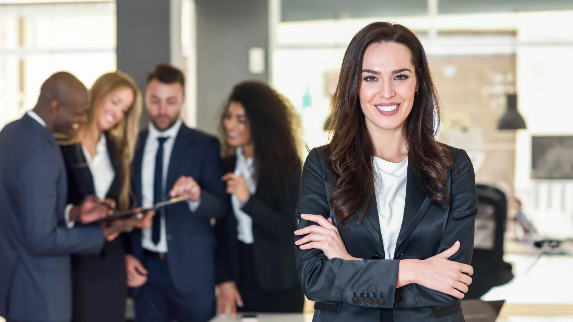 Απόφοιτος νομικής σχολής του IdEF College